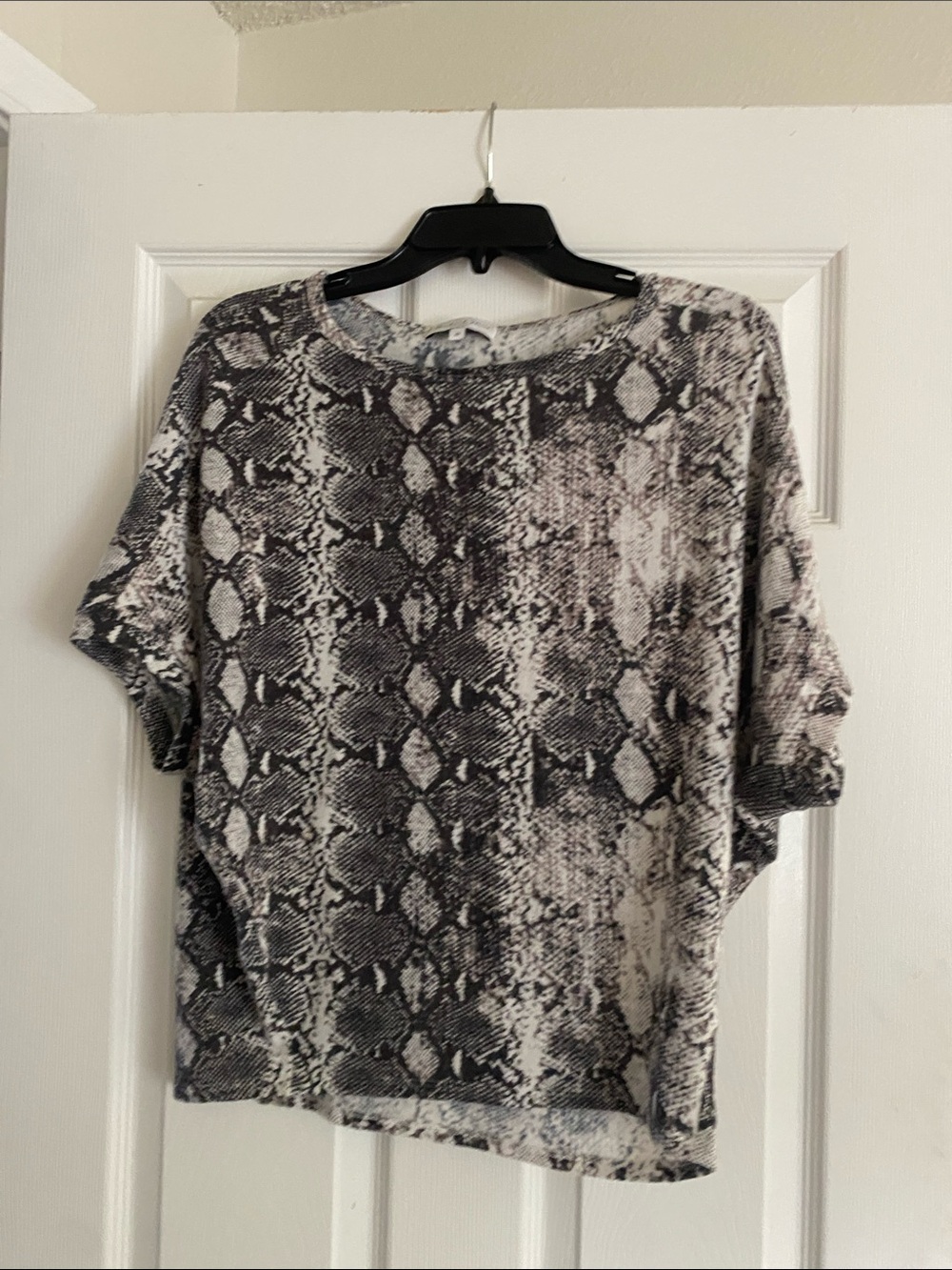 Michael Stars Black & White Snake-Print Short Sleeve Tee
